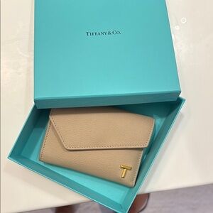 Tiffany & Co. Tan Leather Wallet Sleek Minimalist Design